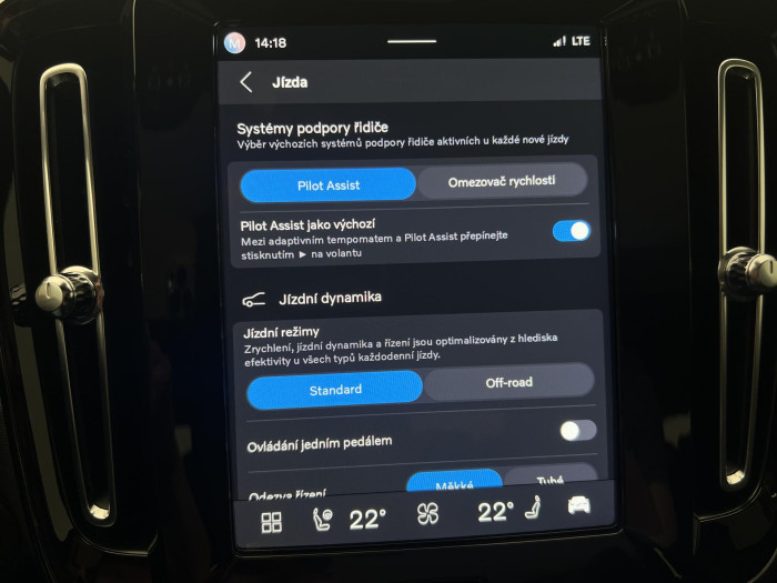 Volvo C40 RECHARGE TWIN MOTOR 1.maj.