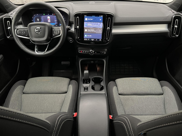 Volvo XC40 B3 CORE AUT CZ