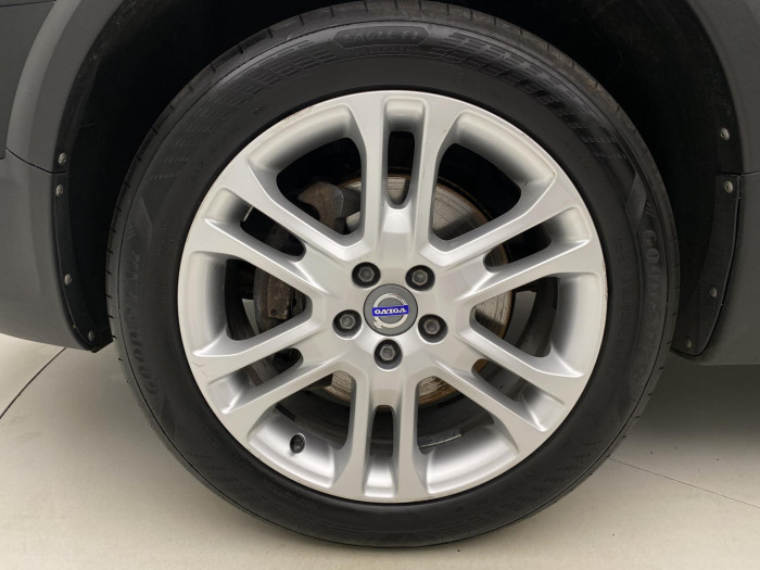 Volvo XC70 D4 AWD SUMMUM AUT CZ 2.4 d Summum