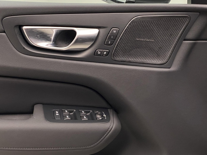 Volvo XC60 T8 AWD BRIGHT ULTRA AUT CZ