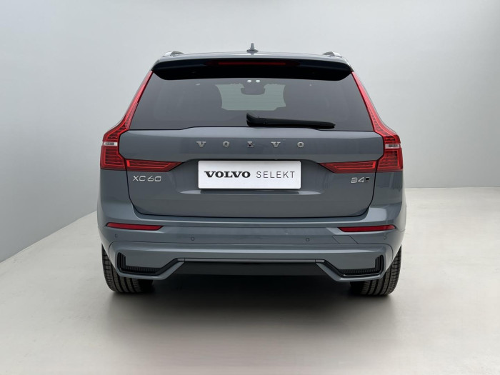 Volvo XC60 B4 AWD PLUS DARK Aut 1.maj.