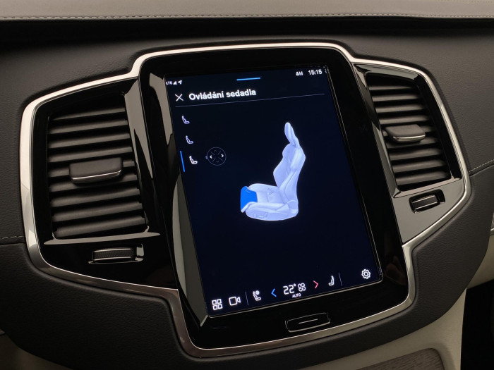 Volvo XC90 T8 AWD RECHARGE DARK REZERVACE