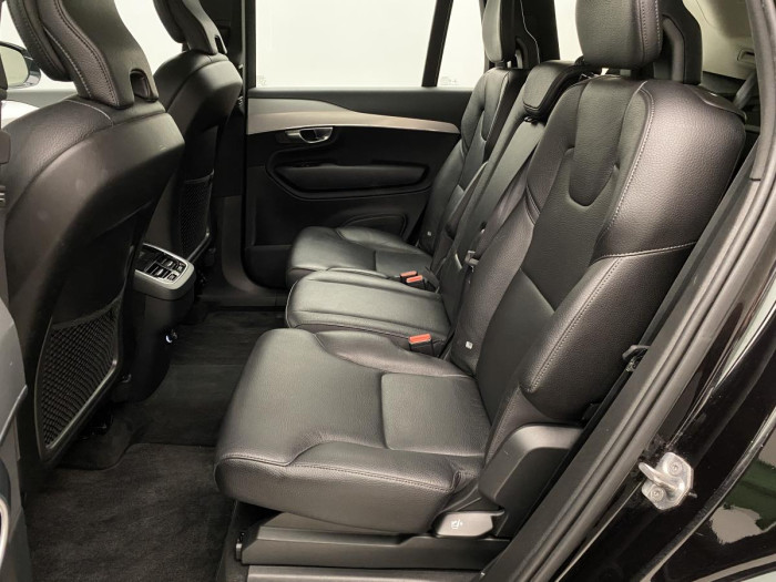 Volvo XC90 D5 AWD MOMENTUM AUT REZERVACE 2.0 d Momentum