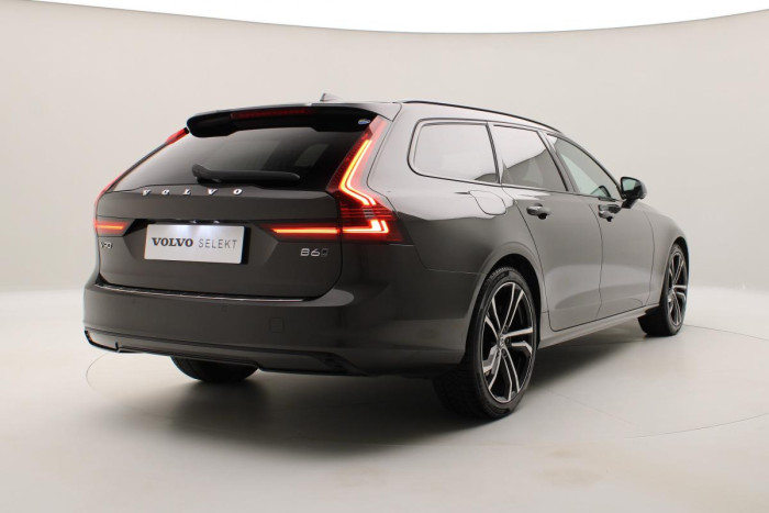 Volvo V90 B6 AWD R-DESIGN AUT 1.maj.