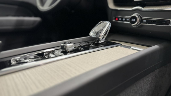 Volvo XC60 B5 AWD INSCRIPTION REZERVACE