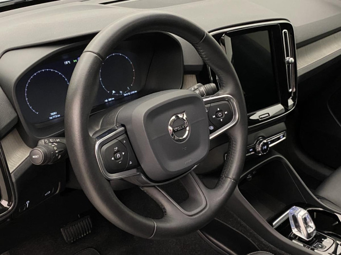 Volvo XC40 D3 INSCRIPTION AUT REZERVACE 2.0 d