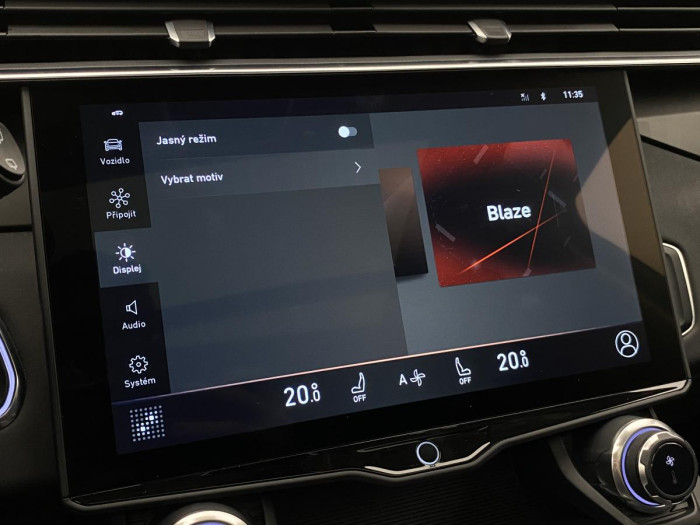 Lynk & Co 01 PHEV DCT AUT 1.maj.