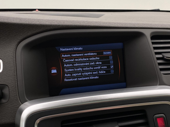 Volvo S60 D5 SUMMUM AUT CZ 2.4 d Summum