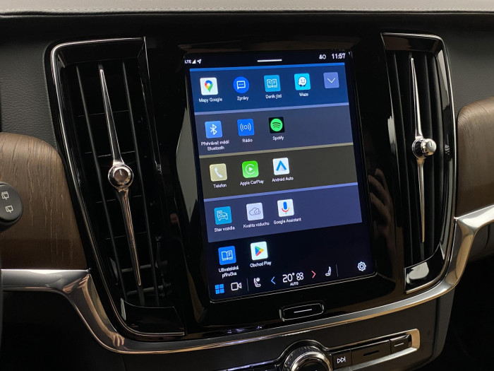 Volvo V90 T6 AWD PLUS BRIGHT REZERVACE