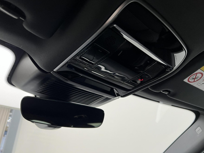 Land Rover Range Rover Sport D300 DYNAMIC SE AWD Aut 3.0 d Dynamic SE