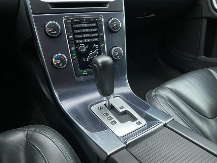 Volvo V60 D5 VOLVO OCEAN RACE AUT CZ 2.4 d