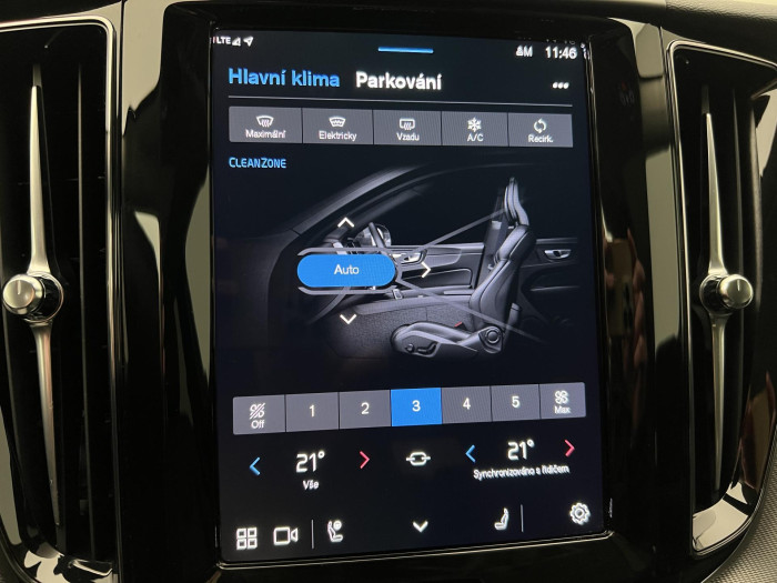 Volvo XC60 T6 AWD RECHARGE PLUS DARK AUT