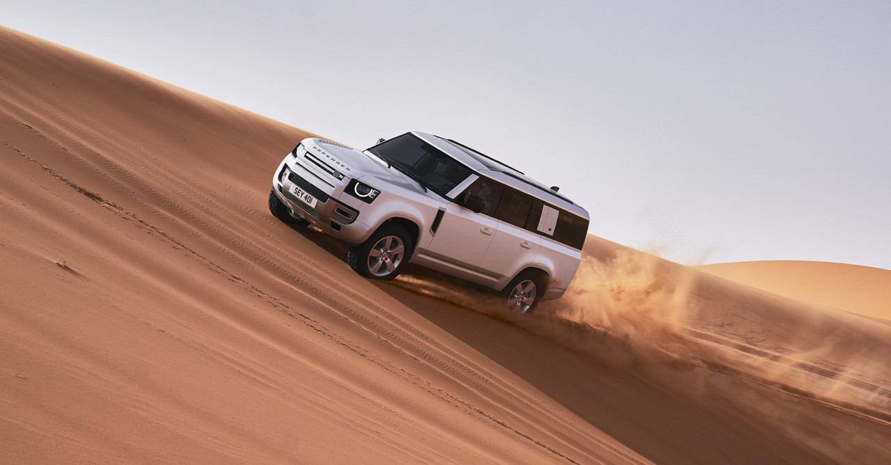 Land Rover Defender 130: Ideální vůz pro dobrodružství až osmi osob