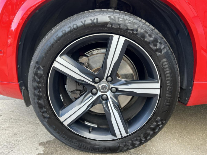 Volvo XC90 D5 AWD R-DESIGN 7MÍSTNÁ Aut 2.0 d