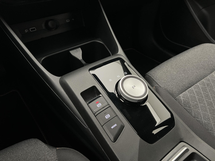 MG MG3 ESSENTIAL Hybrid+ AUT CZ 1.maj