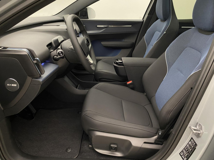 Volvo EX30 CROSS COUNTRY TWIN ULTRA