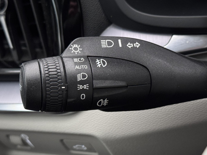 Volvo V60 CC D4 AWD MOMENTUM POLESTAR 2.0 d CC CC Momentum