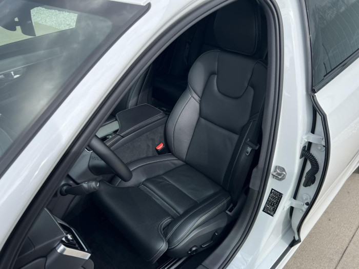Volvo S90 B5 AWD R-DESIGN Aut 1.maj.