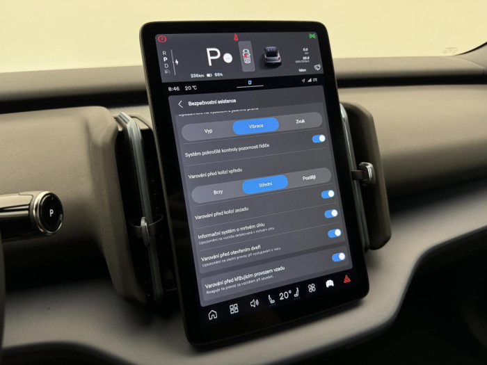 Volvo EX30 PURE ELECTRIC RECHAR. CORE RWD