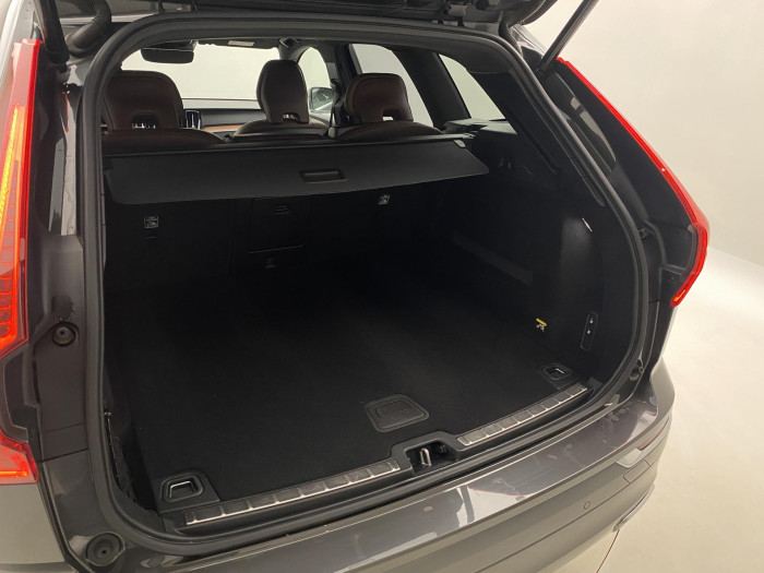 Volvo XC60 D4 AWD INSCRIPTION AUT CZ 2.0 d