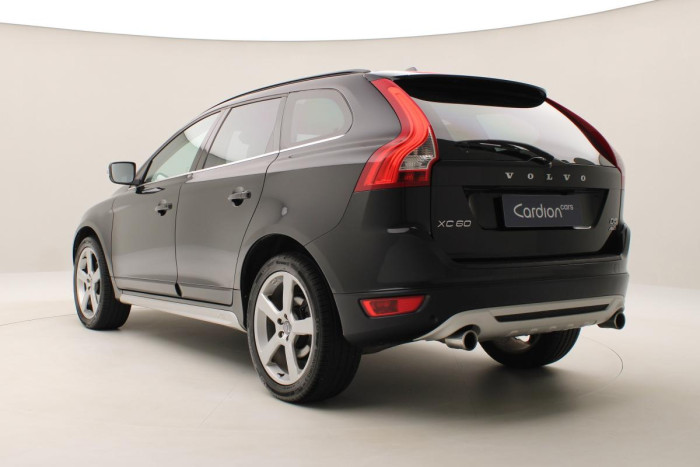 Volvo XC60 D5 AWD R-DESIGN REZERVACE 2.4 d