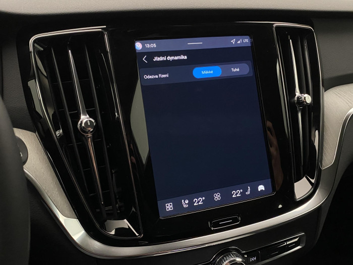 Volvo V60 B4 AUT DARK PLUS