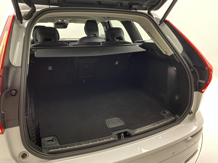 Volvo XC60 B5 AWD INSCRIPTION AUT