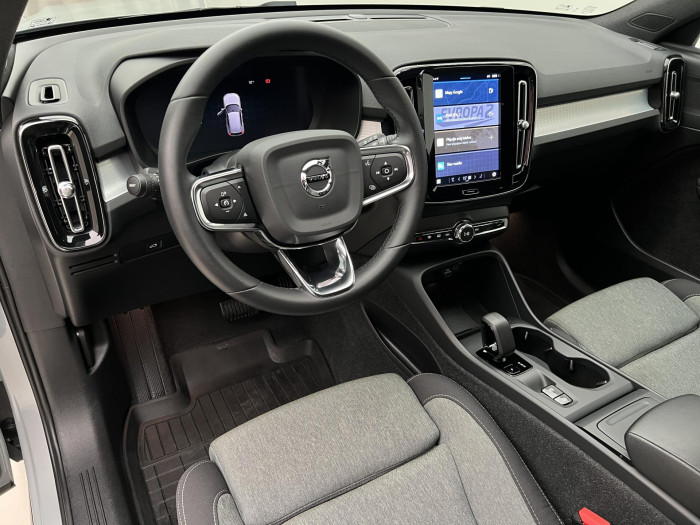 Volvo XC40 B3 CORE AUT CZ