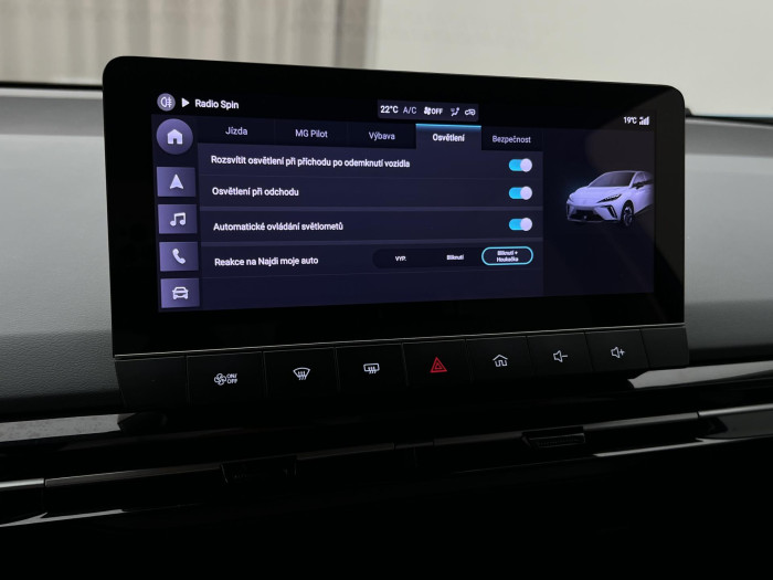 MG MG4 EV EXCLUSIVE 64 kWh CZ 1.maj. Exclusive