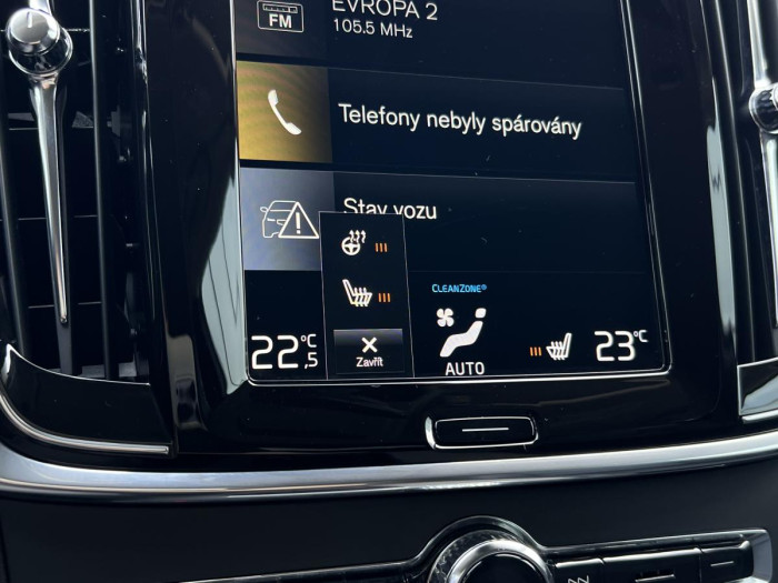 Volvo V90 CROSS COUNTRY B4 AWD Aut 1.maj