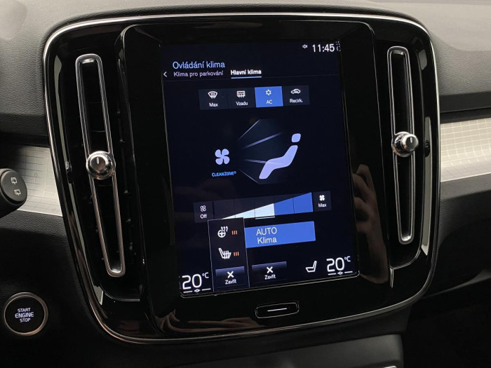 Volvo XC40 B4 MOMENTUM AUT REZERVACE 2.0 Momentum