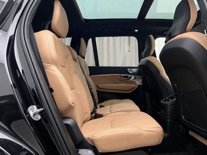 Volvo XC90 T8 AWD RECHARGE ULTRA DARK CZ