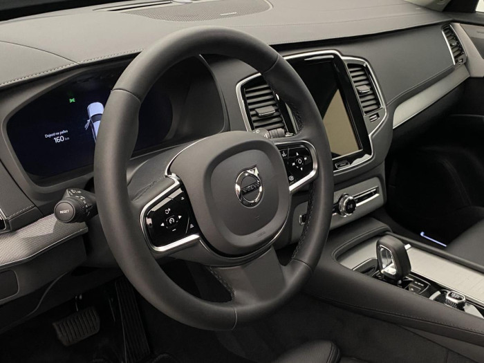 Volvo XC90 B5 AWD PLUS BRIGHT REZERVACE 2.0 Plus