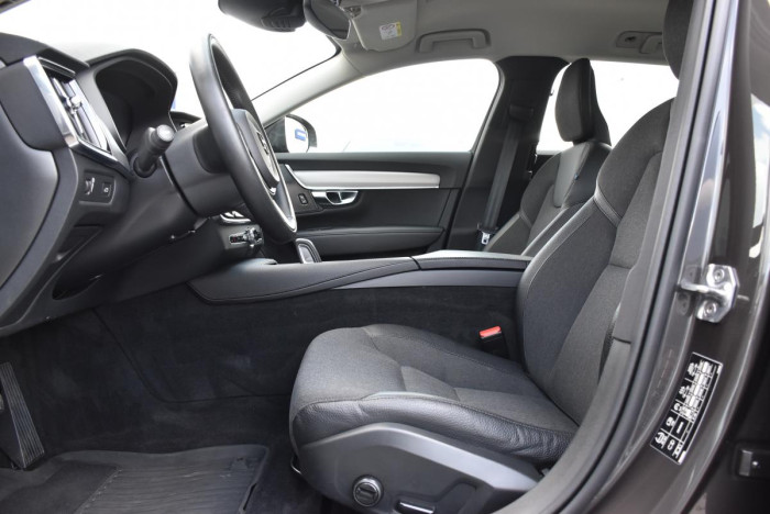 Volvo V90 CC B4 AWD ADVANCED AUT 1.maj. 2.0 CC CC