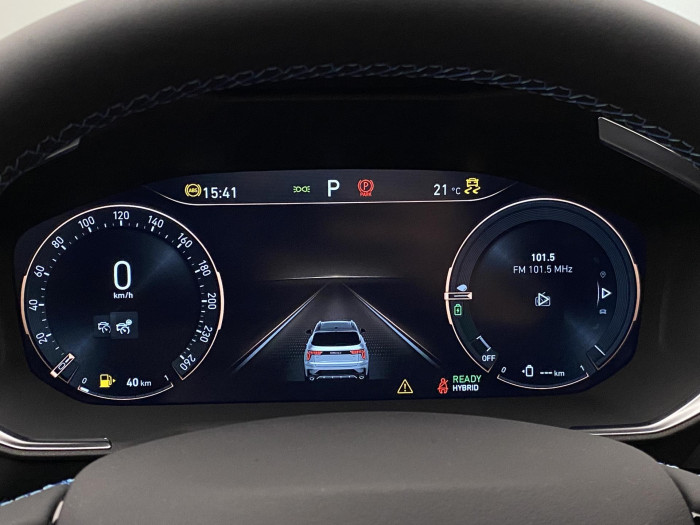 Lynk & Co 01 PHEV DCT AUT 1.maj REZERVACE