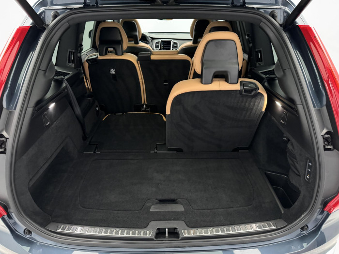 Volvo XC90 B5 AWD INSCRIPTION CZ 7M
