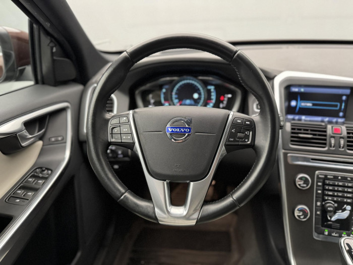 Volvo XC60 D5 AWD SUMMUM CZ 2.4 d Summum