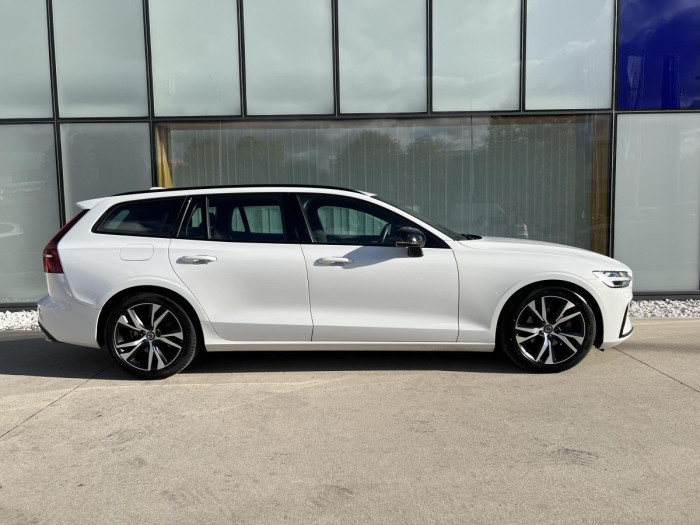 Volvo V60 B4 R-DESIGN Aut 1.maj.
