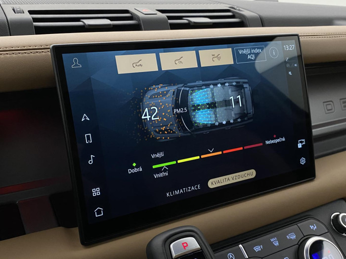 Land Rover Defender 110 D300 X AWD REZERVACE 3.0 d