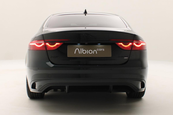 Jaguar XF D200 R-DYNAMIC REZERVACE 2.0 d Dynamic