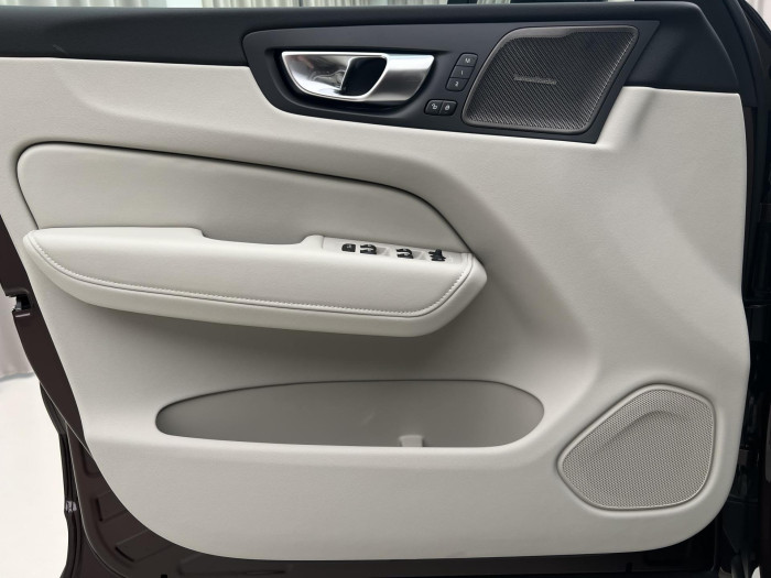 Volvo XC60 T6 AWD AUT RECHARGE DARK PLUS