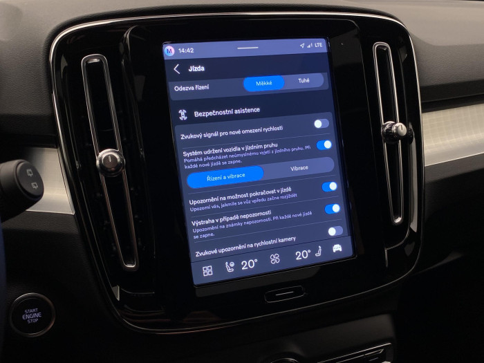 Volvo XC40 B4 AUT DARK PLUS