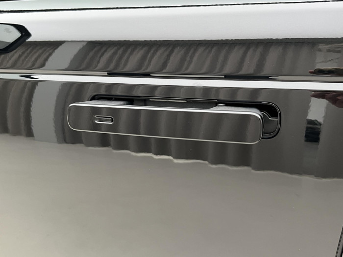 Land Rover Range Rover Velar D300 DYNAMIC SE AWD Aut 3.0 d Dynamic SE