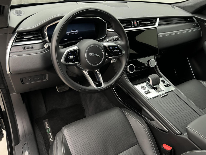 Jaguar F-Pace 250 AWD HSE AUT 1.maj.