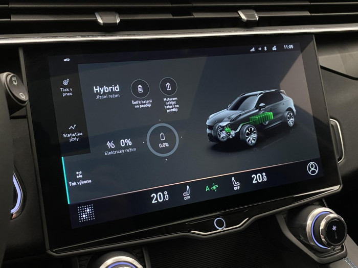 Lynk & Co 01 PHEV DCT AUT 1.maj. REZERVACE