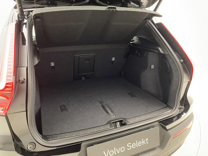 Volvo XC40 B3 DARK PLUS AUT CZ
