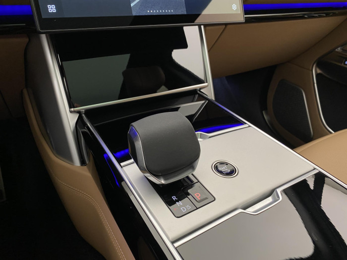 Land Rover Range Rover P530 AUTOBIOGRAPHY SWB