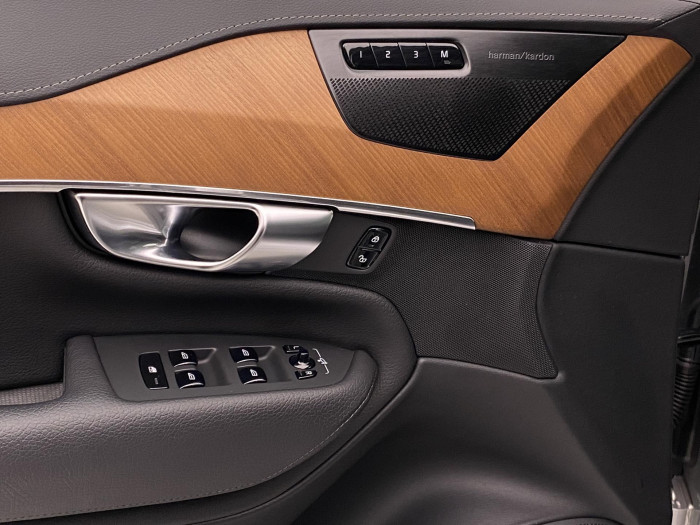 Volvo XC90 B5 AWD INSCRIPTION AUT 7míst