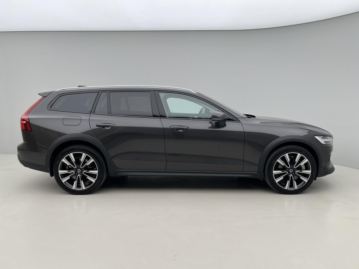 Volvo V60 CC B5 AWD PLUS BRIGHT AUT