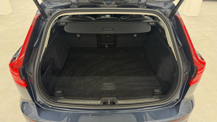 Volvo V60 B4 MOMENTUM ADVANCED REZERVACE 2.0 Momentum